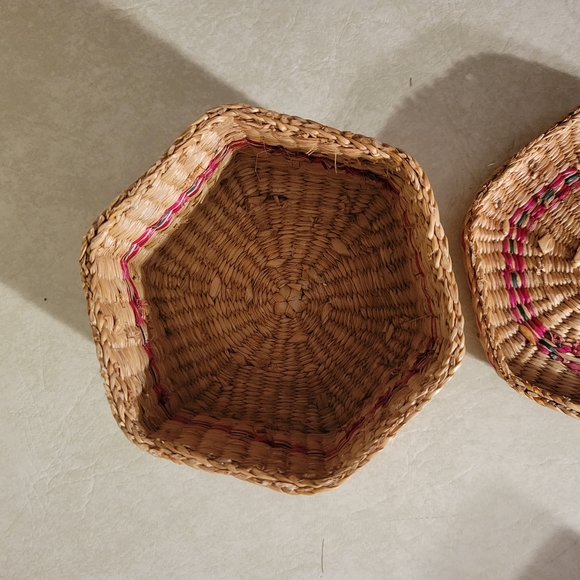 VTG Wicker Country Goose Style Christmas Basket Container Trinket Box Lace Doily - Picture 4 of 6